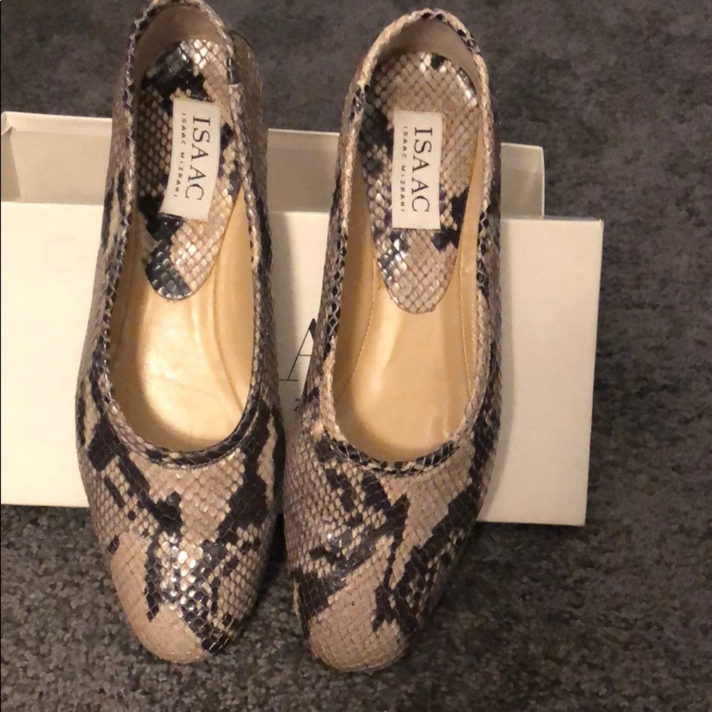 Isaac Mizrahi ballet flats